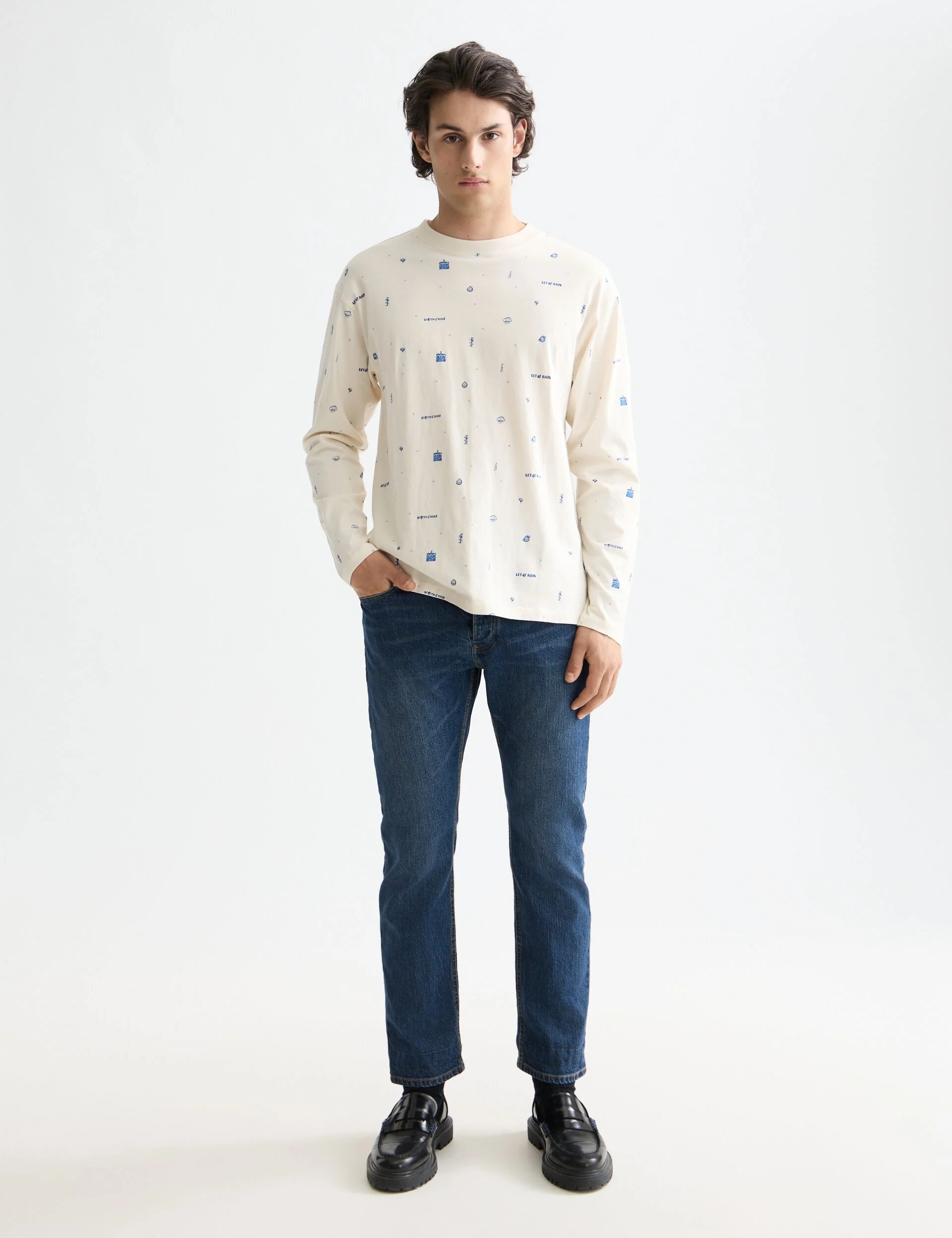 750 years celebration relaxed fit allover printed tee - Image 2