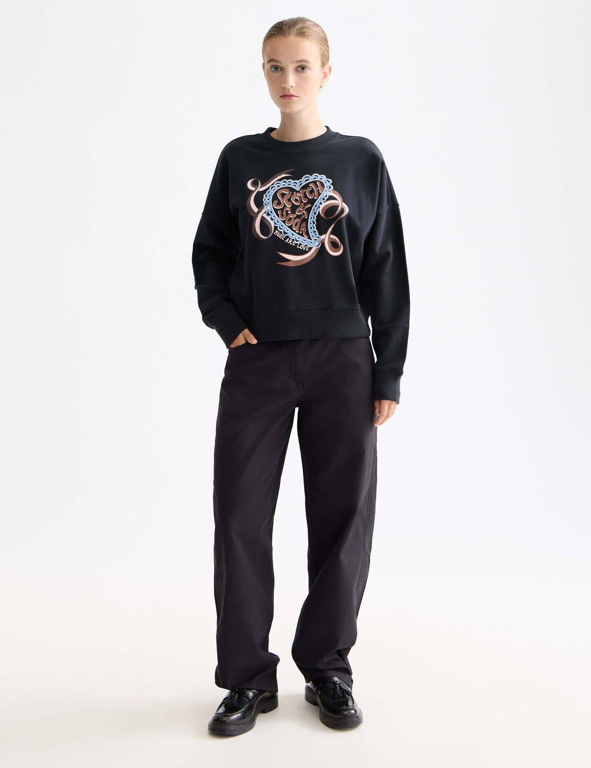 Chest artwork relaxed sweatshirt - Image 2