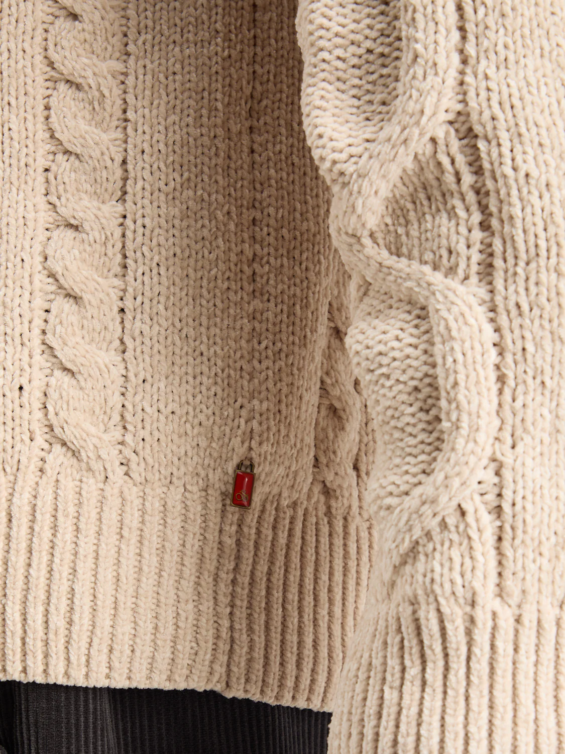 Drop Shoulder Chenille Cable Knit Sweater - Image 5