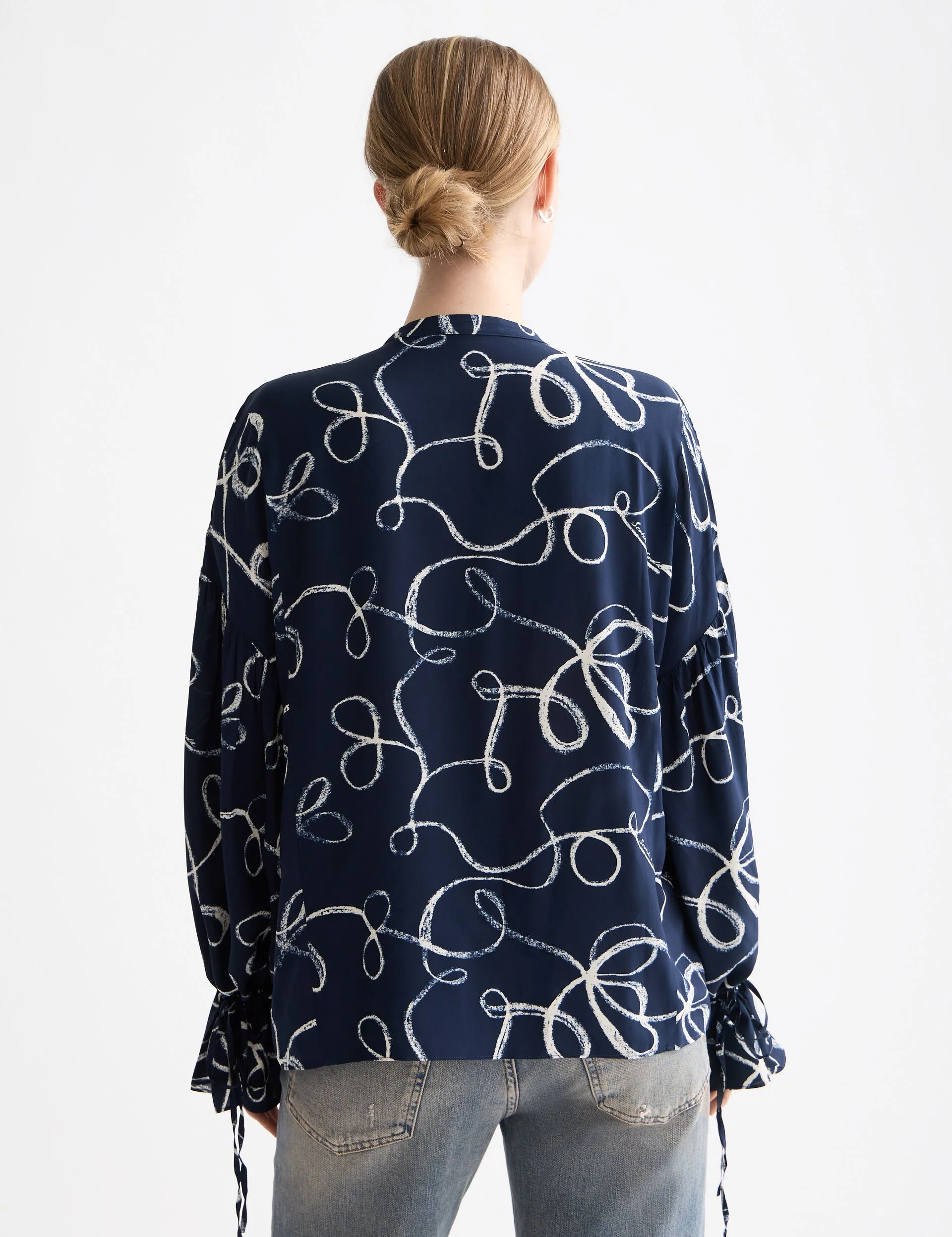 Easy top with draw string cuffs - Image 3