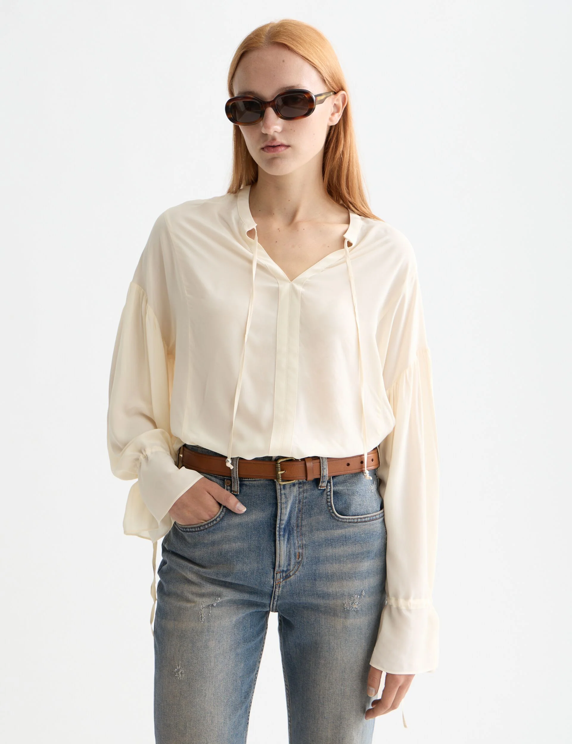 Easy top with draw string cuffs