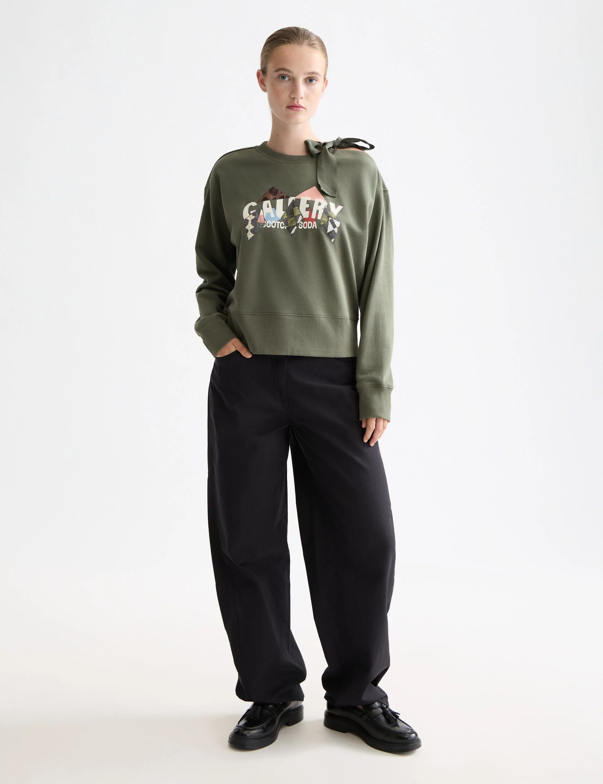 Elevated artwork sweater - Image 2
