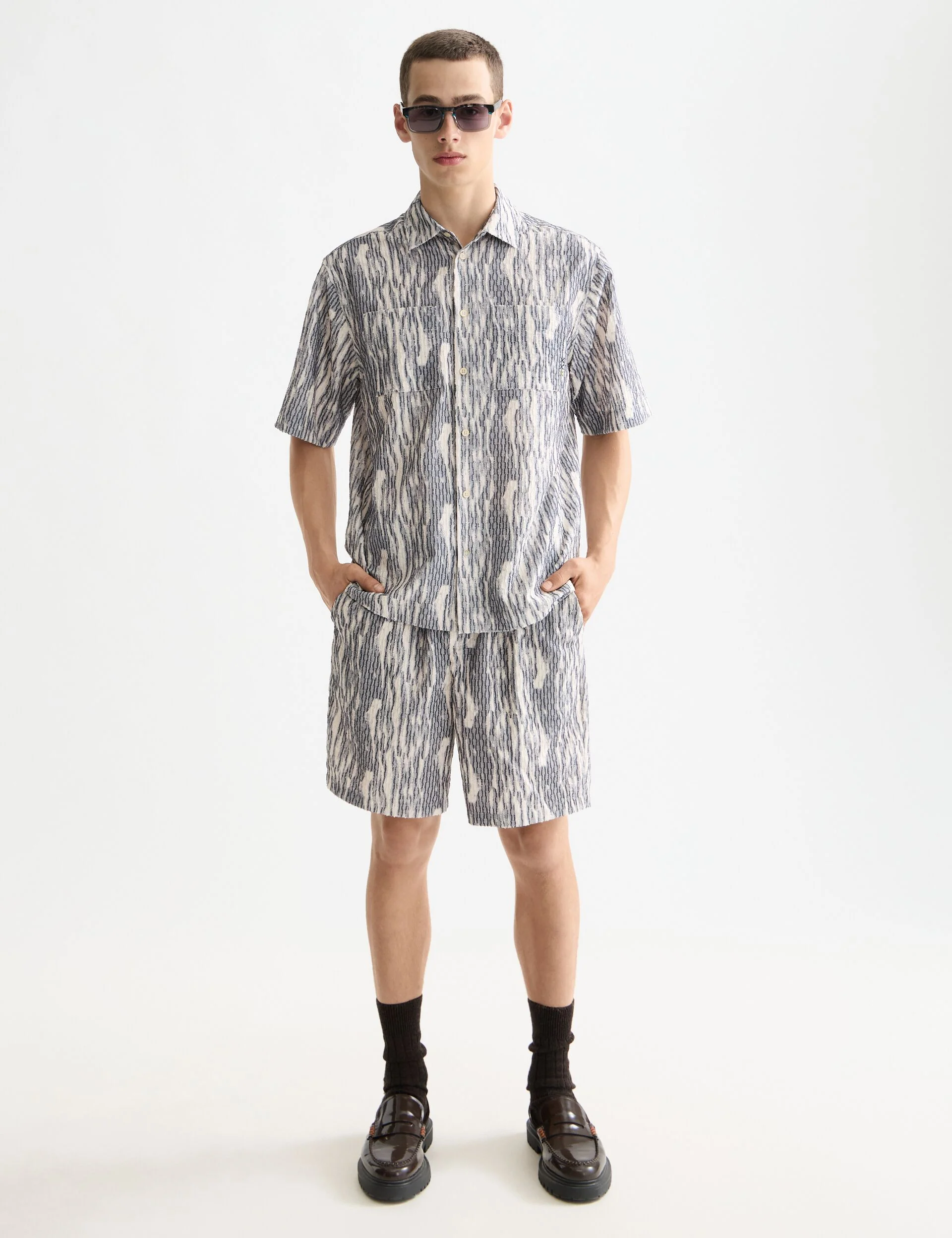 Fave - jacquard viscose-blend regular fit bermuda short - Image 2