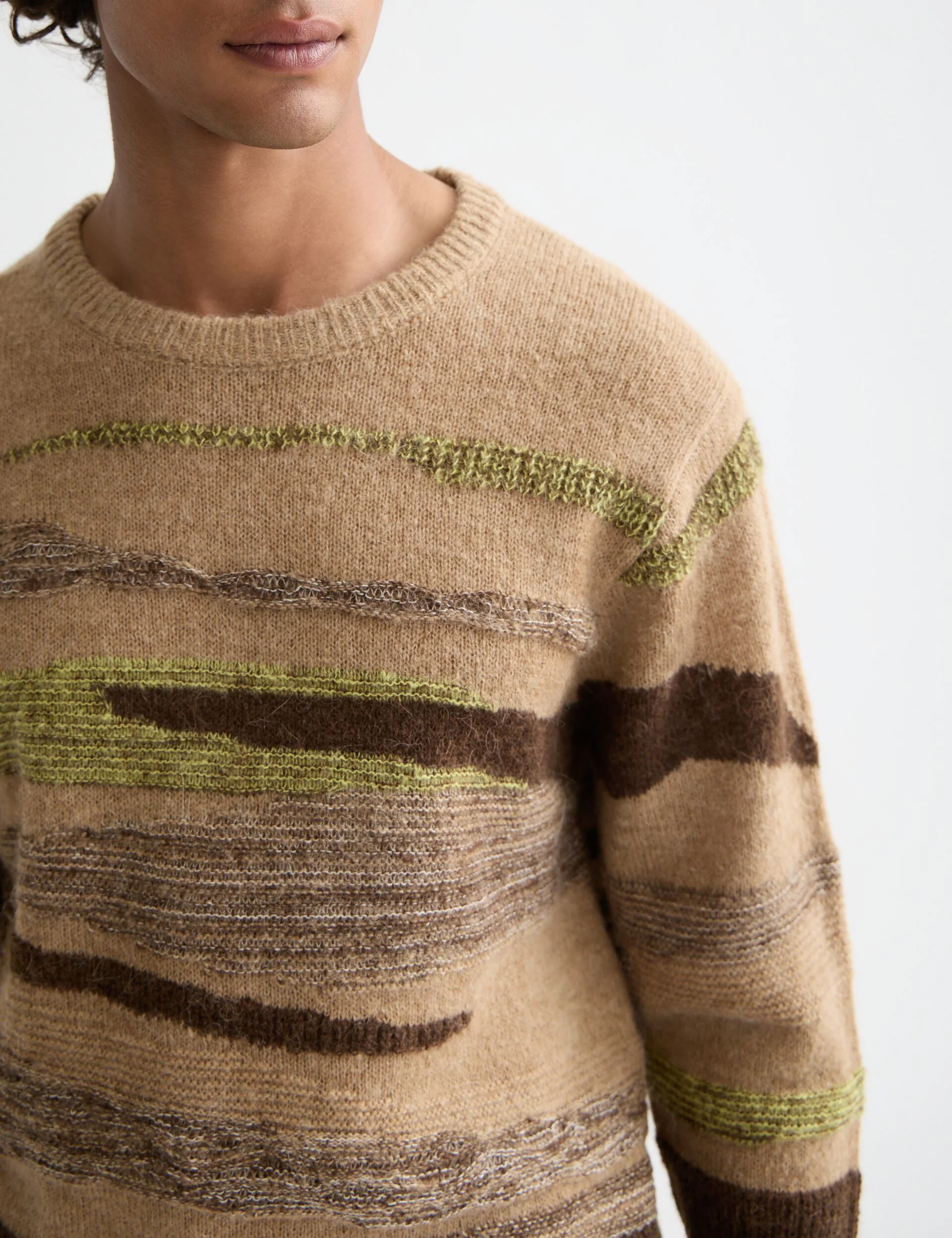 Fluffy alpaca wool blend crew neck - Image 4