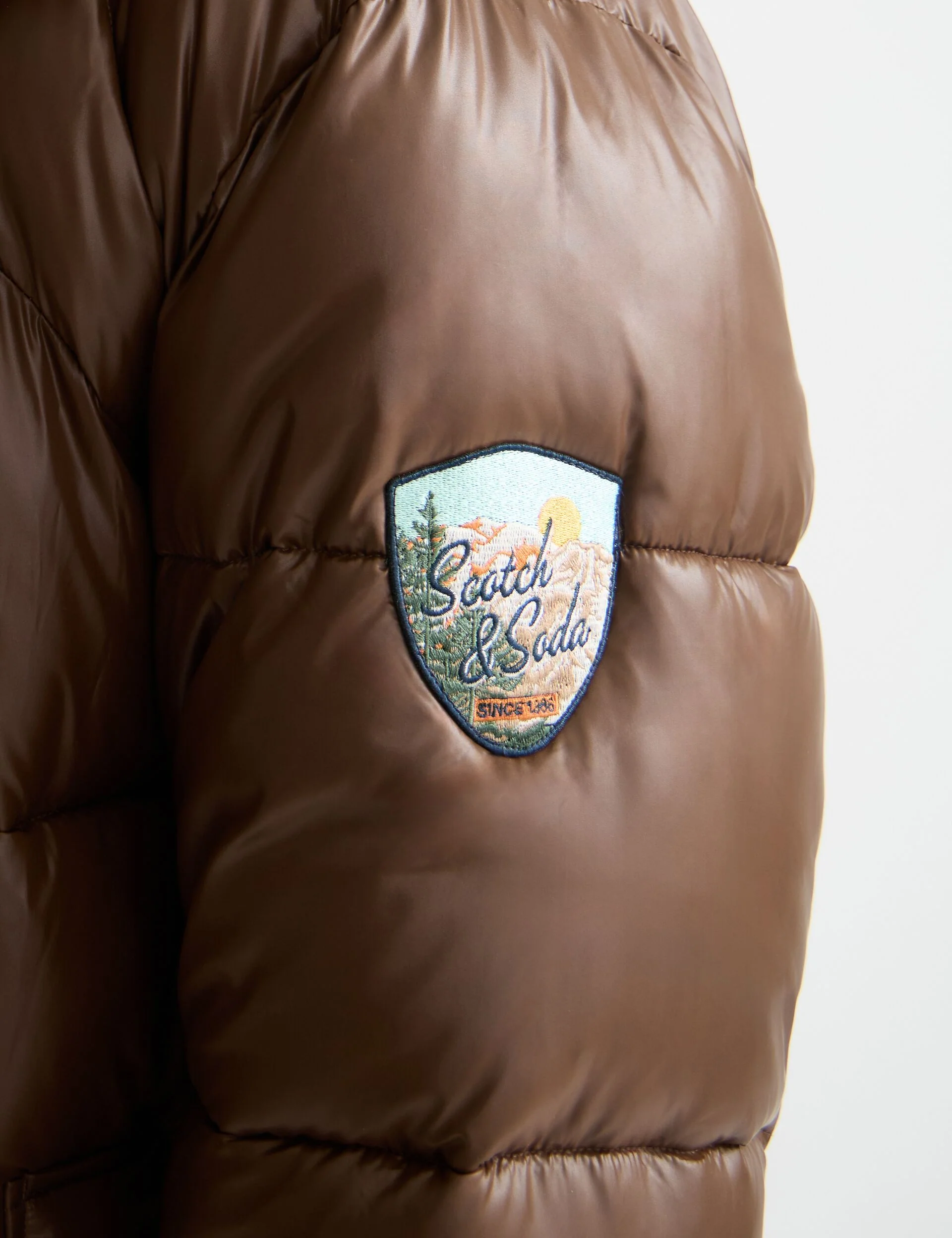 Lacquer puffer jacket - Image 4