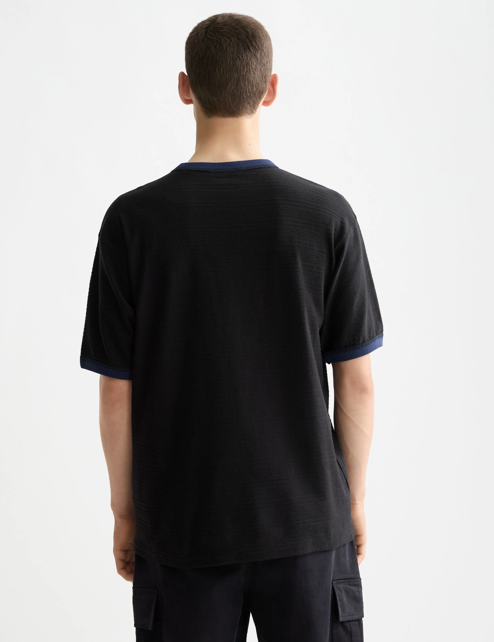 Relaxed Fit Bound Neckline T-shirt - Image 3