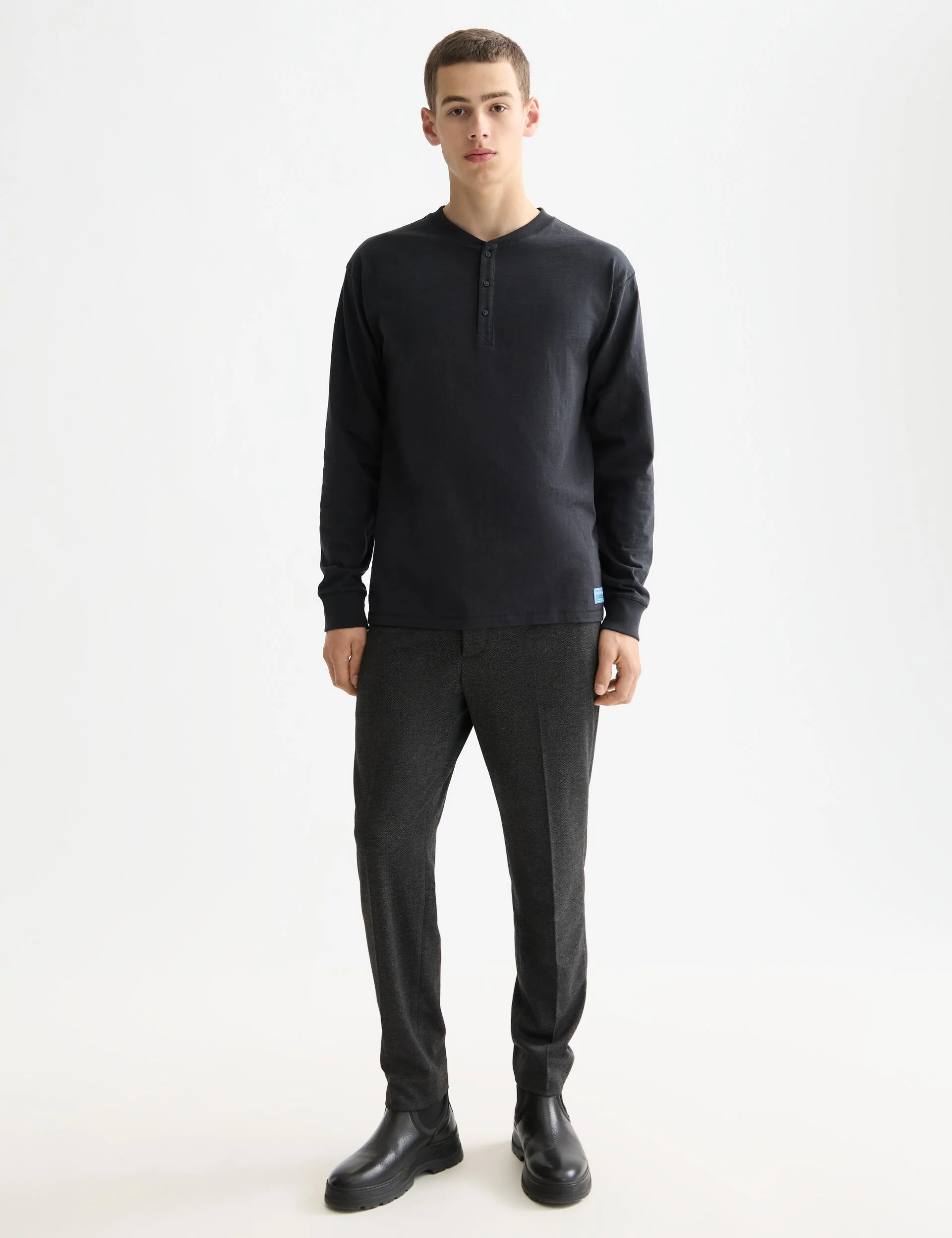 Long Sleeve Slub Henley T-Shirt - Image 2