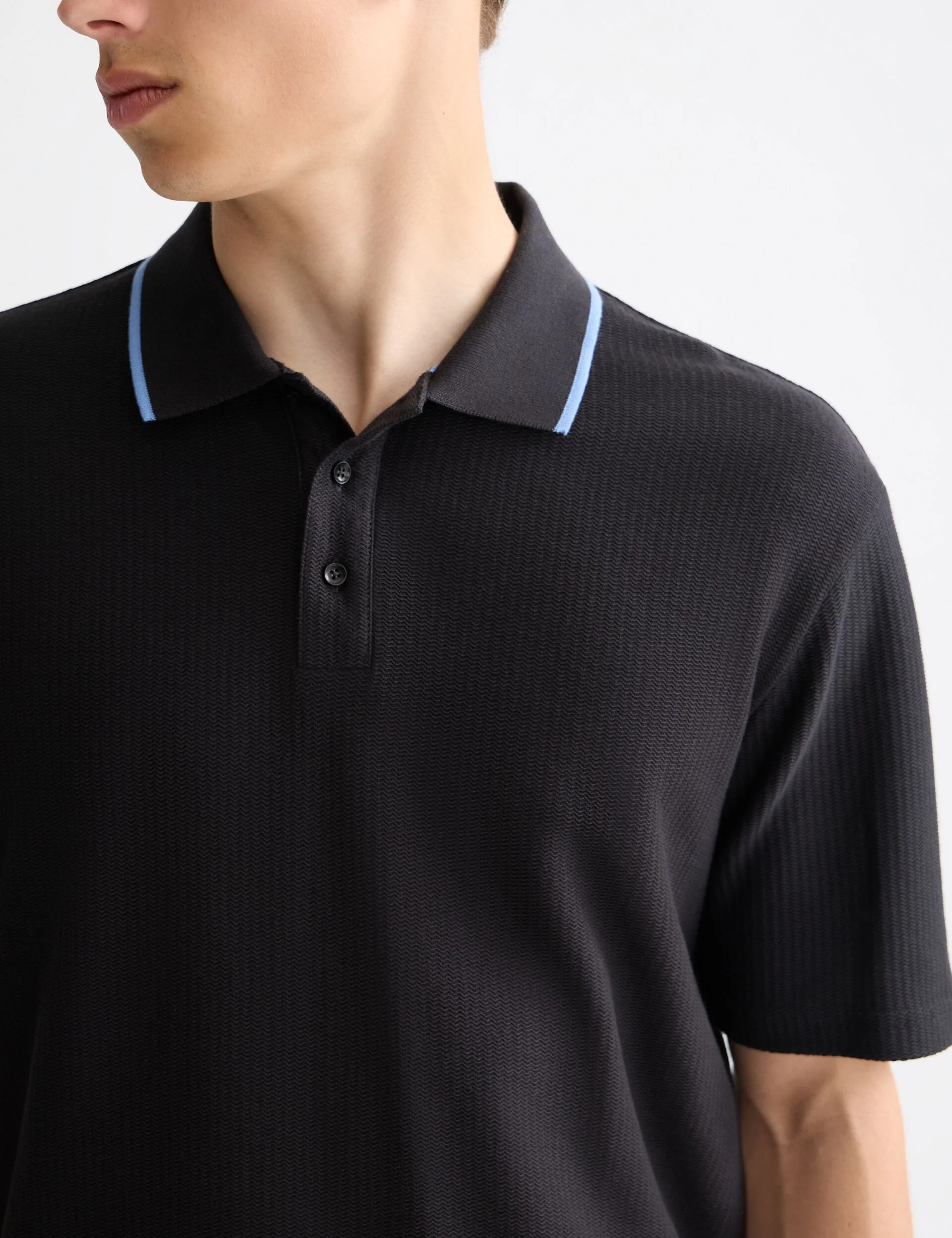 Structured relaxed fit polo - Image 4