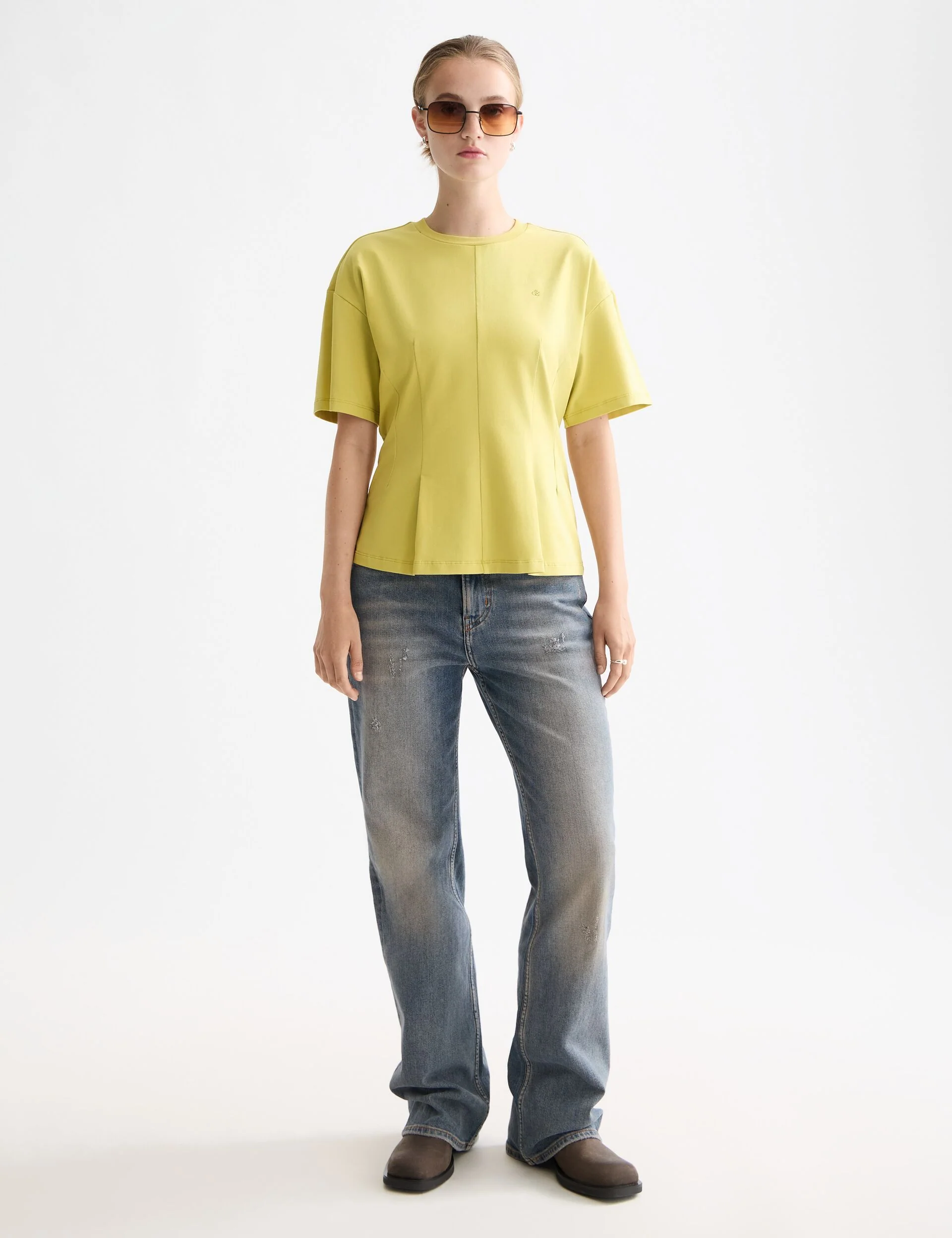 T-shirt with shaping - Image 2