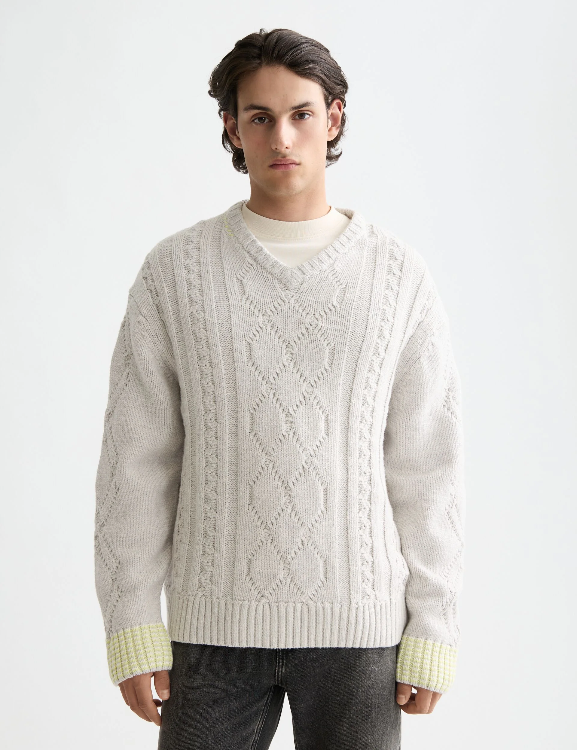 V-Neck chunky cable loose fit pullover